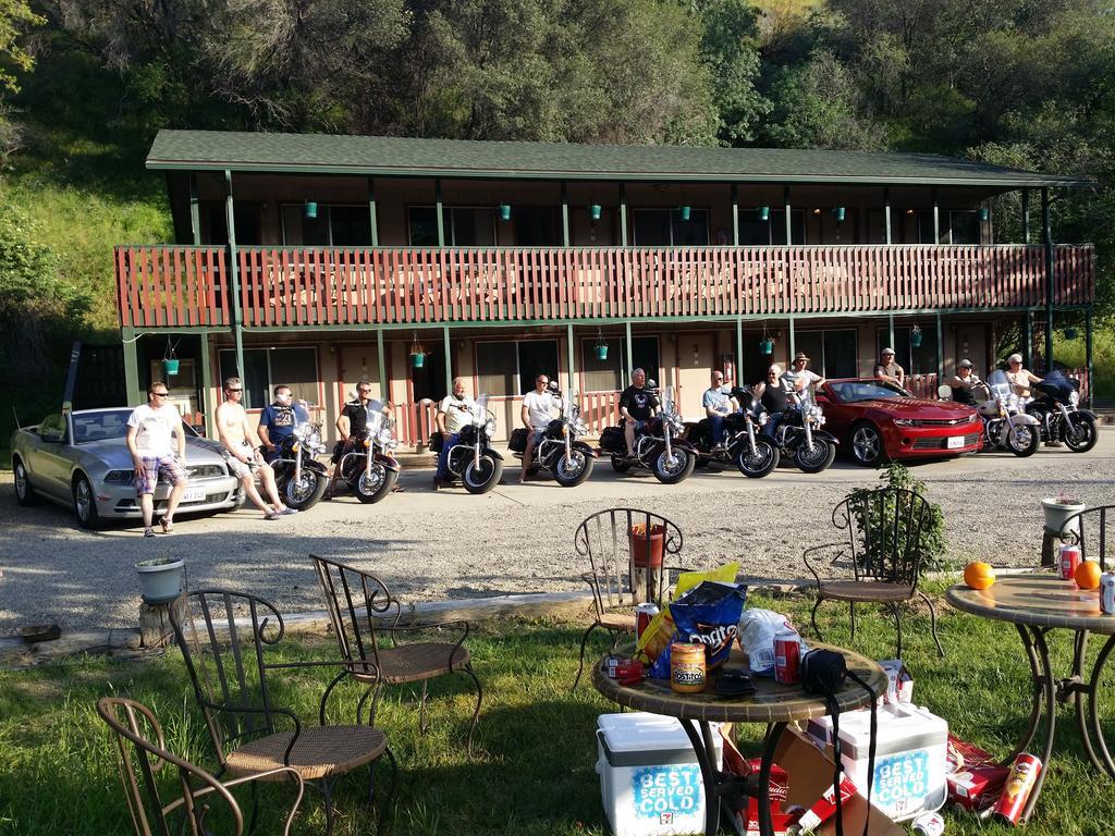 The River Inn ทรีริเวอร์ส ภายนอก รูปภาพ